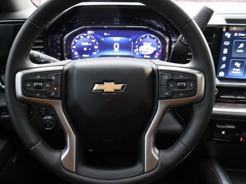 Used 2024 Chevrolet Silverado 2500 LTZ w/ LTZ Convenience Package image 5