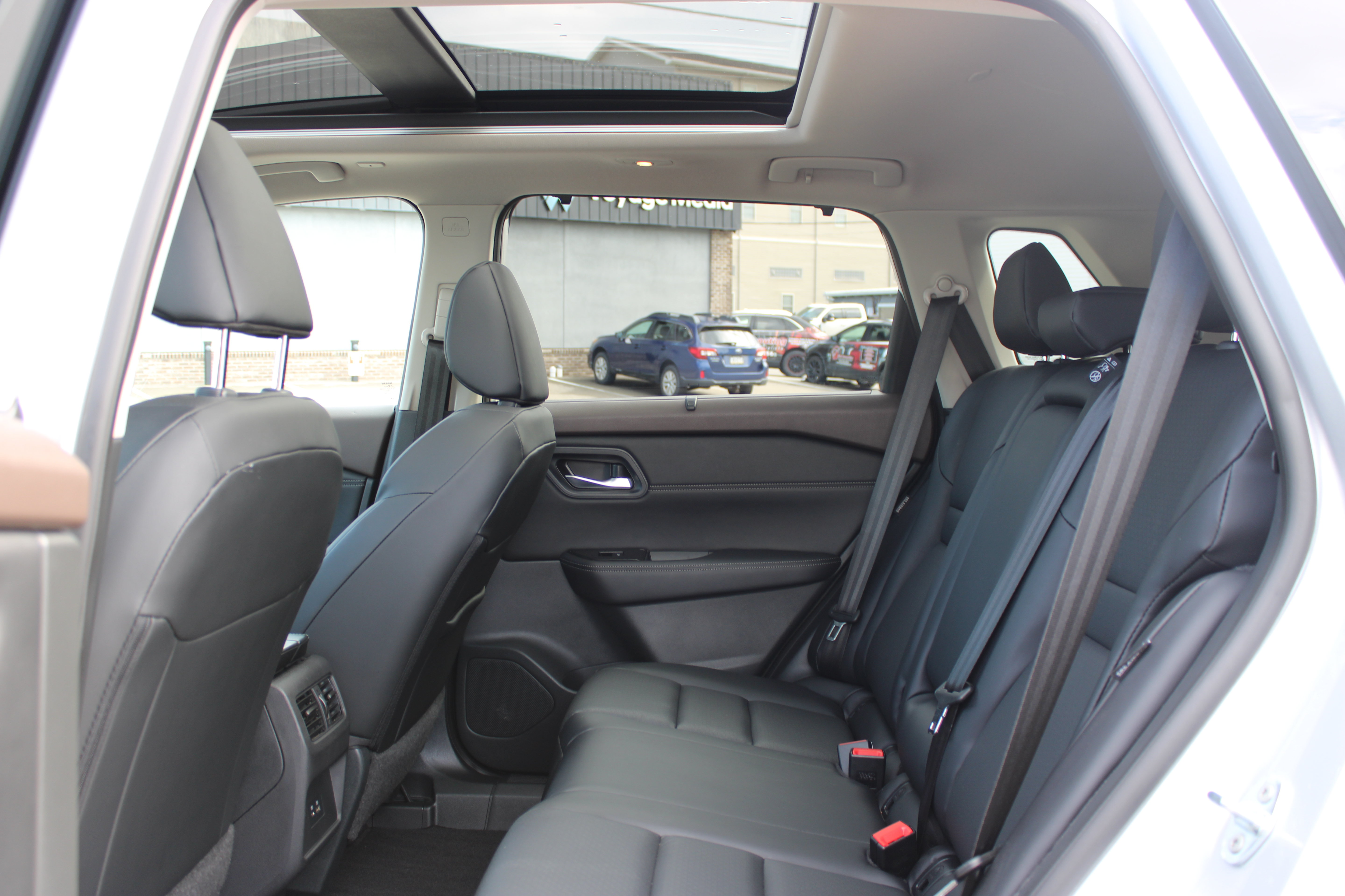 Certified 2023 Nissan Rogue SV w/ SV Premium B Package AWD/4WD image 12