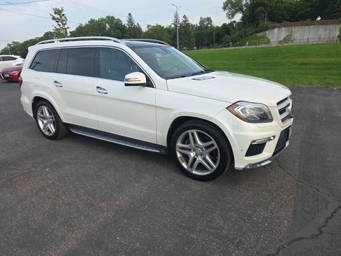 Used 2016 Mercedes-Benz GL 550 4MATIC image 28