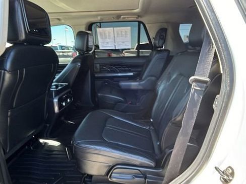 Certified 2018 Ford Expedition Platinum AWD/4WD image 16