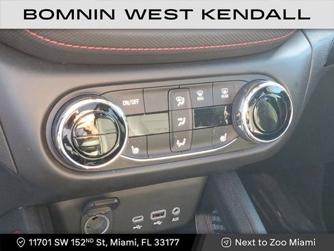 Used 2021 Chevrolet TrailBlazer RS w/ Sun and Liftgate Package image 25