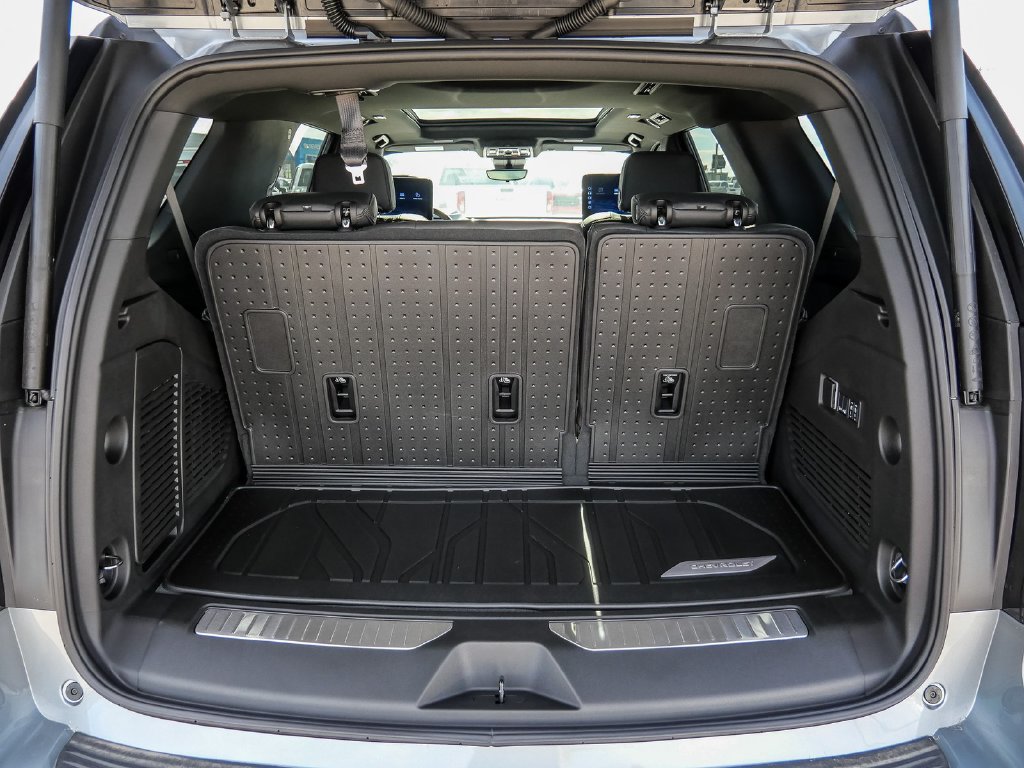 New 2026 Chevrolet Tahoe High Country AWD/4WD image 13