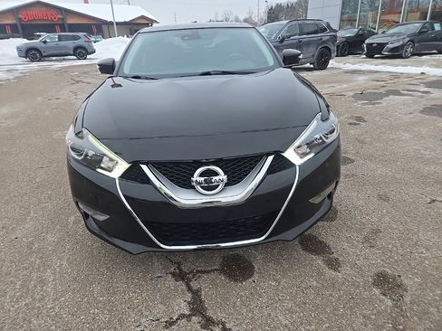 Used 2017 Nissan Maxima Platinum w/ Medallion Package image 2