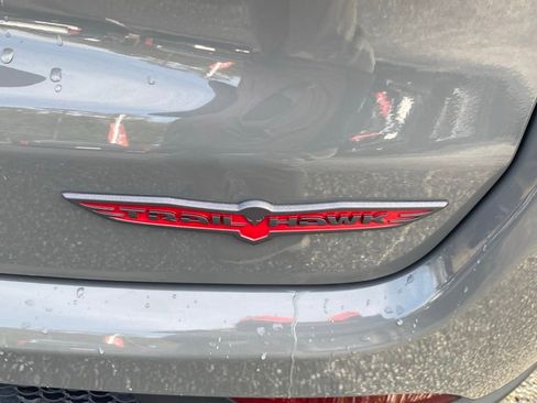 Used 2024 Jeep Compass Trailhawk image 15