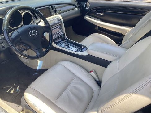 Used 2009 Lexus SC 430 Convertible RWD image 16
