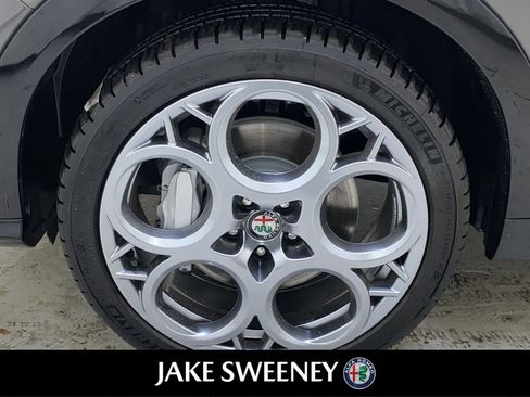 New 2024 Alfa Romeo Tonale Ti image 31