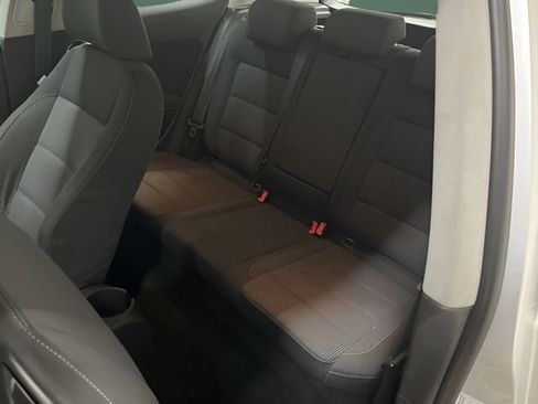 Used 2010 Volkswagen Golf 2-Door image 13