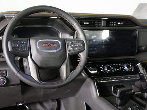 Used 2025 GMC Sierra 1500 AT4 w/ AT4 Premium Package image 12