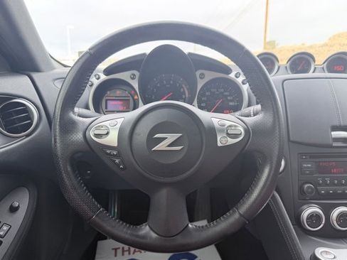 Certified 2020 Nissan 370Z Coupe image 9