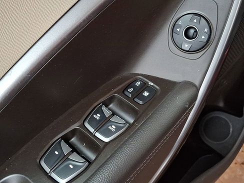 Used 2017 Hyundai Santa Fe Sport w/ Cargo Package image 25