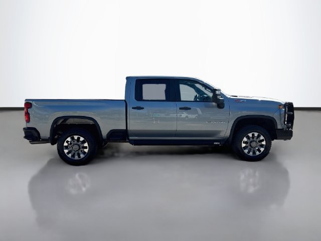 Used 2024 Chevrolet Silverado 2500 Custom w/ Custom Value Package AWD/4WD image 8