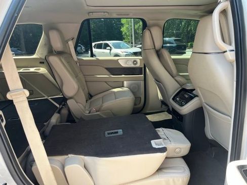 Used 2020 Lincoln Navigator Reserve w/ Luxury Package AWD/4WD image 13