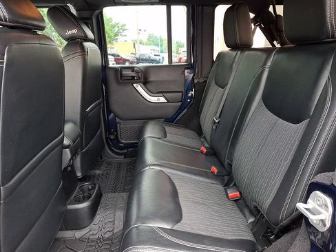 Used 2013 Jeep Wrangler Unlimited Sport AWD/4WD image 12