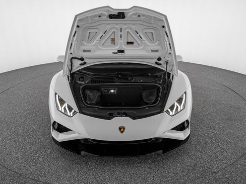 Used 2021 Lamborghini Huracan EVO RWD image 34