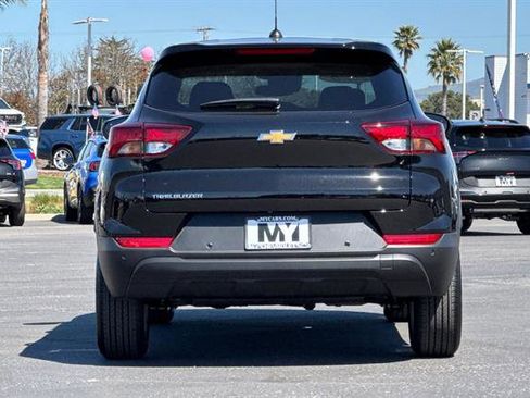 New 2026 Chevrolet TrailBlazer LS w/ LS Convenience Package FWD image 5