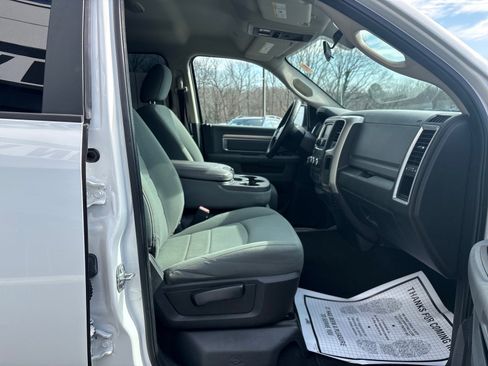 Used 2017 RAM 1500 Classic SLT image 43