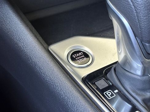 Used 2025 Nissan Altima 2.5 SV FWD image 32