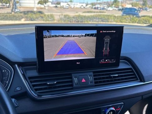 Used 2022 Audi Q5 2.0T Premium image 11