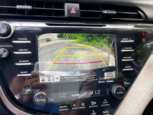 Used 2020 Toyota Camry XLE w/ Carpet Mat Package FWD image 22