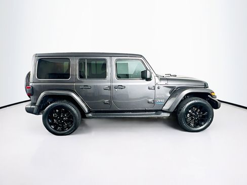 Used 2022 Jeep Wrangler Unlimited Sahara AWD/4WD image 10