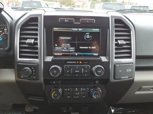 Used 2015 Ford F150 XLT w/ Equipment Group 302A Luxury image 19