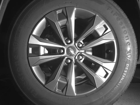 Used 2025 Chevrolet Equinox LT image 14