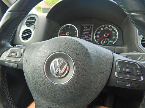 Used 2016 Volkswagen Tiguan S AWD/4WD image 19
