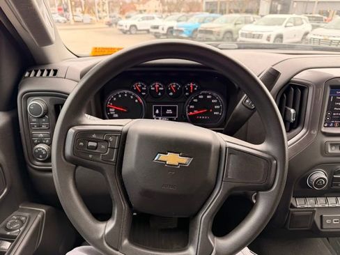 Used 2023 Chevrolet Silverado 1500 Custom image 13