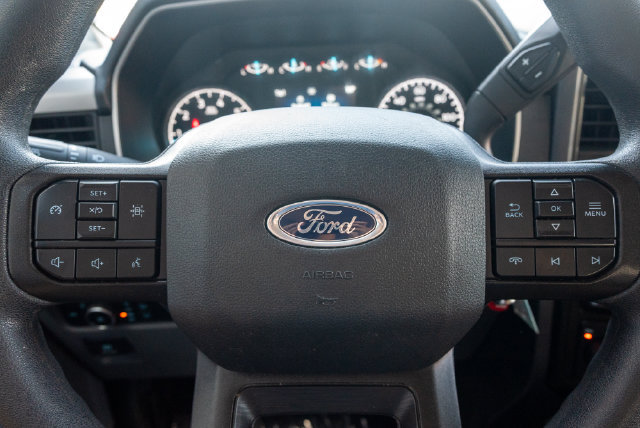 Used 2023 Ford F150 4x4 SuperCrew image 12