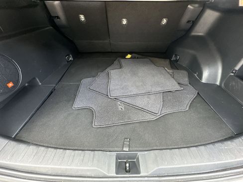 Used 2020 Toyota RAV4 XLE Premium image 21