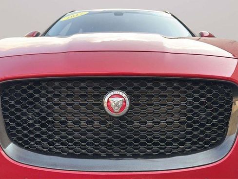 Used 2017 Jaguar F-PACE Prestige AWD/4WD image 37