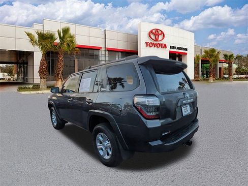 Certified 2022 Toyota 4Runner SR5 Premium image 7