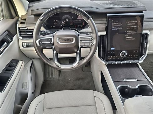 Used 2024 GMC Acadia Denali w/ Super Cruise Package image 23