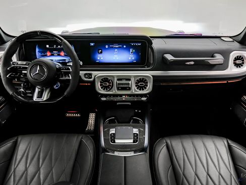 Used 2025 Mercedes-Benz G 63 AMG 4MATIC image 36