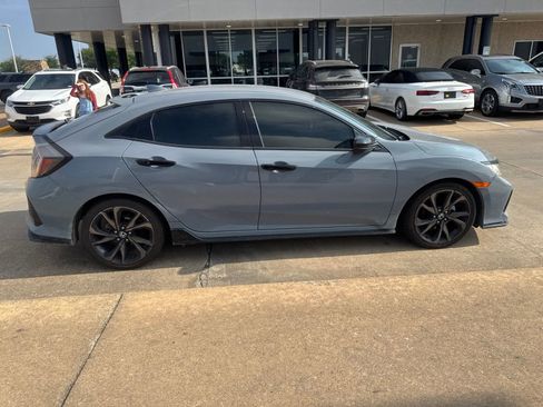 Used 2019 Honda Civic Sport image 11