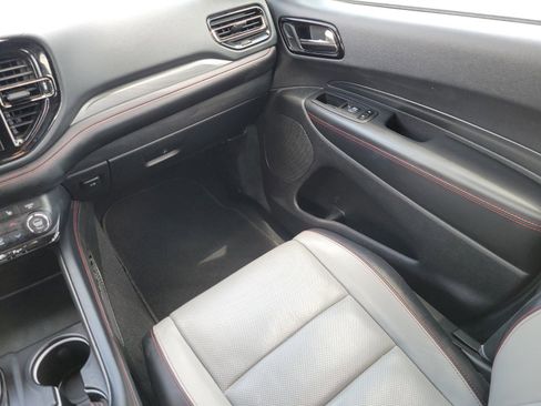 Used 2024 Dodge Durango GT image 15