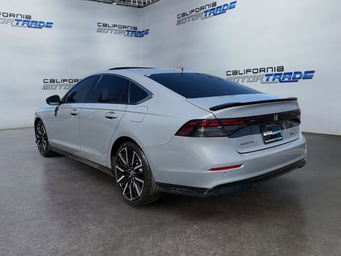 Used 2023 Honda Accord Touring image 7