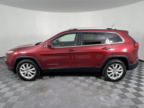 Used 2015 Jeep Cherokee Limited w/ Luxury Group AWD/4WD image 9