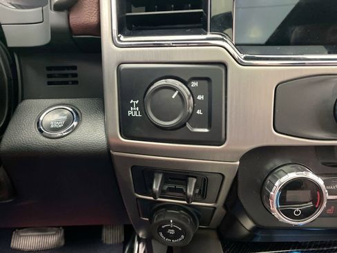 Used 2022 Ford F250 Platinum AWD/4WD image 20