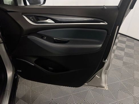 Used 2022 Buick Enclave Premium image 34