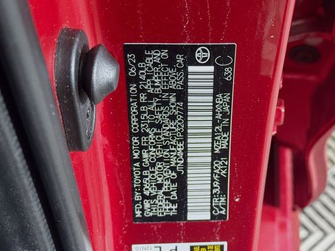 Used 2023 Toyota Corolla SE w/ SE Premium Package FWD image 40