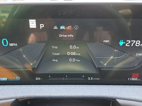 Certified 2024 Kia EV6 Light AWD/4WD image 29