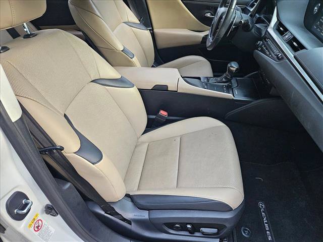 Used 2019 Lexus ES 350 w/ Premium Package FWD image 19