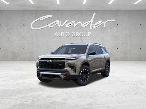 New 2027 Chevrolet Traverse Z71 w/ Enhanced Driving Package AWD/4WD image 8