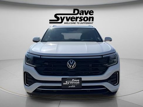 Used 2024 Volkswagen Atlas Cross Sport SEL R-Line image 6