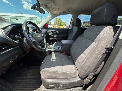 Used 2019 Chevrolet Traverse LT w/ LPO, Black Accent Package AWD/4WD image 24