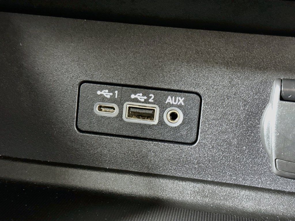Used 2020 Nissan Sentra SV FWD image 15