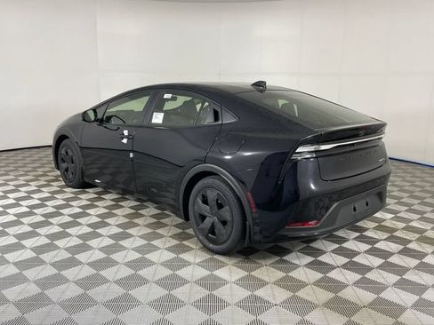 New 2026 Toyota Prius Plug-In Hybrid FWD image 8
