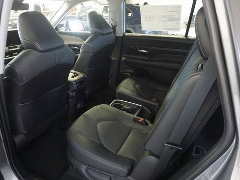 New 2026 Toyota Grand Highlander Platinum image 27