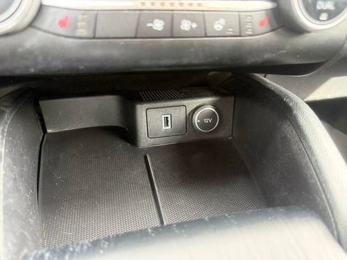Used 2020 Ford Escape Titanium AWD/4WD image 25
